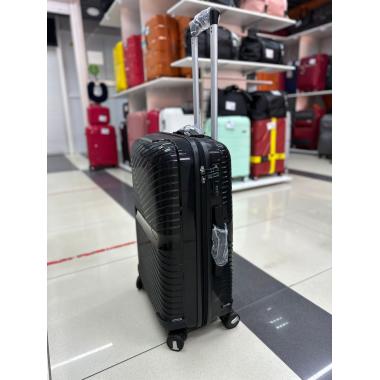Чемодан 24 дюймов Travel Speed черный из полипропилена